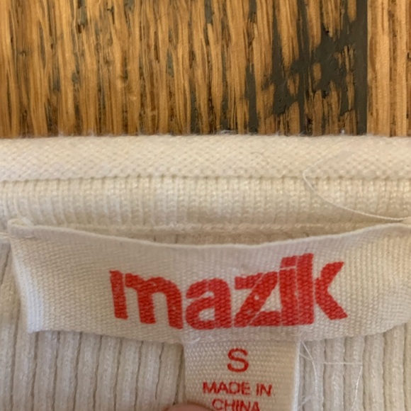 Mazik distressed holes sweater large stripes crew neck - Picture 9 of 10